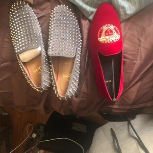 I’m seeking to sell both pairs of shoes. They were only worn once.